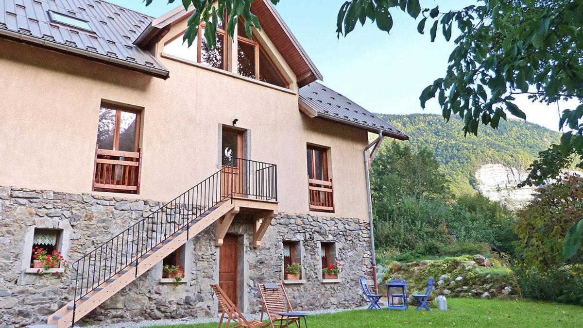 Le Chat Perche - Appartements 3 Etoiles Spacieux Et Chaleureux A Allemond Kültér fotó
